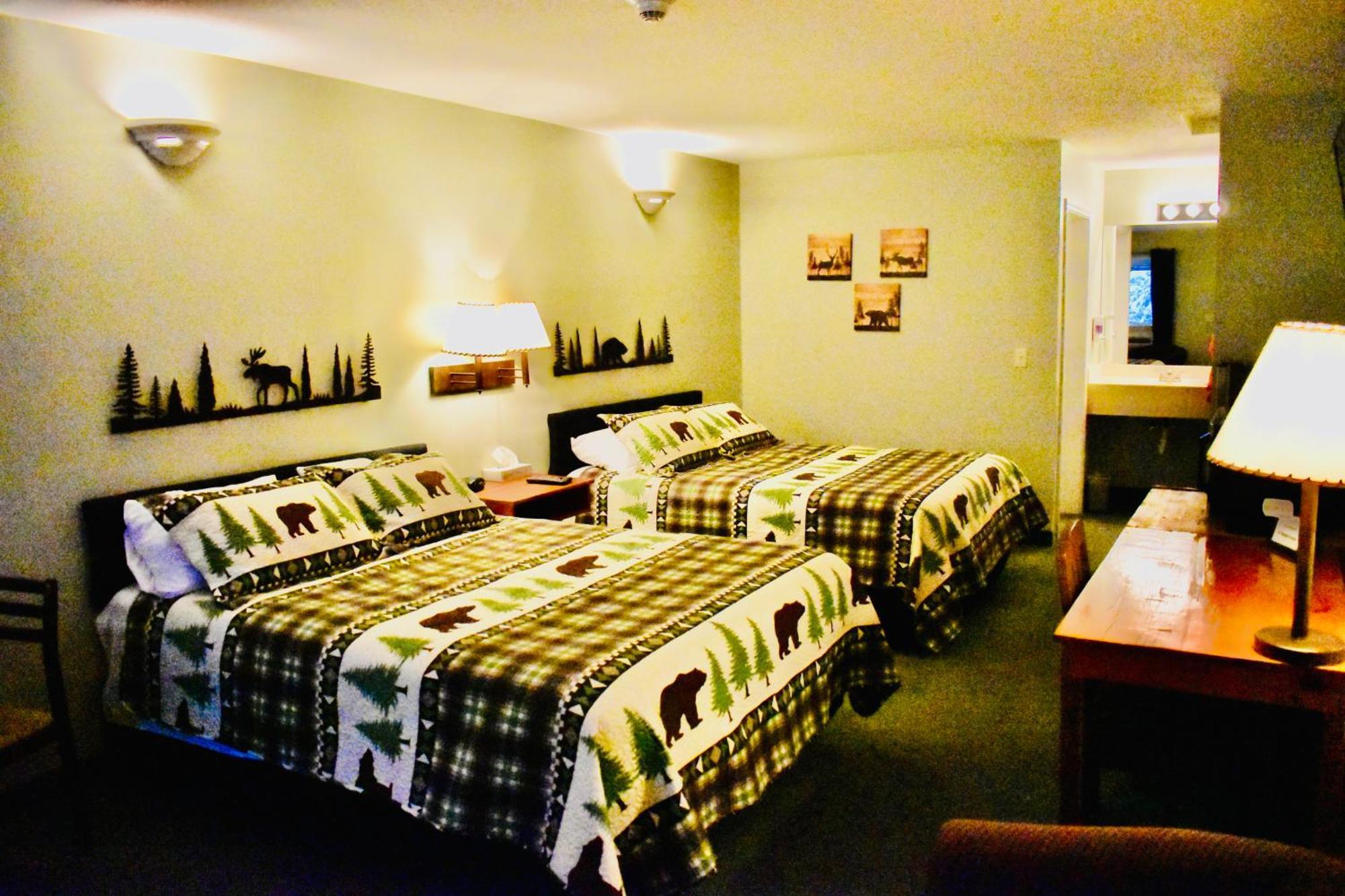 4 Season Fun At Legend Cottage Inn Bellaire 外观 照片