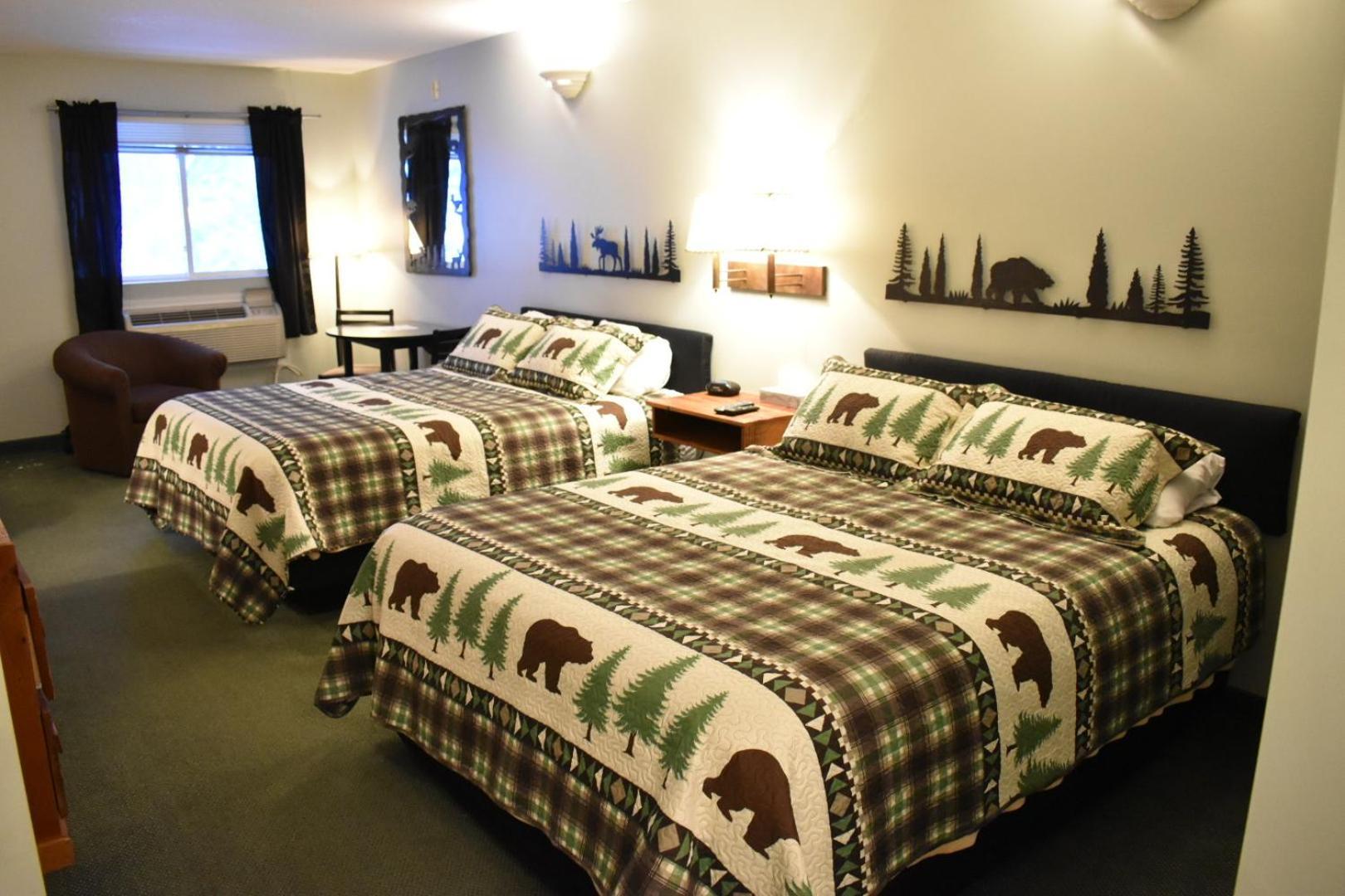 4 Season Fun At Legend Cottage Inn Bellaire 外观 照片