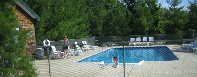 4 Season Fun At Legend Cottage Inn Bellaire 设施 照片